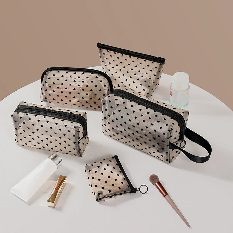 Trousse de toilette dentelle transparente – Élégance et légèreté